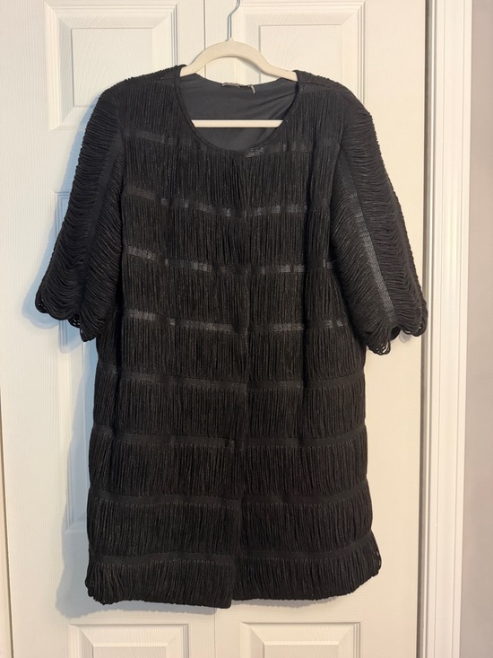 Vera Wang Jackets & Blazers - Vera Wang black metallic yarn coat. See measurements